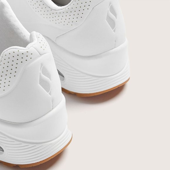 **SOLD** NWT Skechers Uno Stand On Air Sneaker 9W - Picture 3 of 3